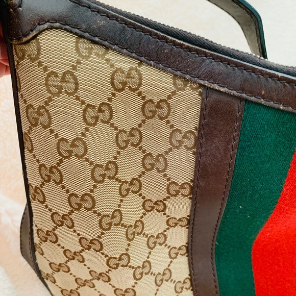 Authentic Gucci handbag! - Picture 6 of 8